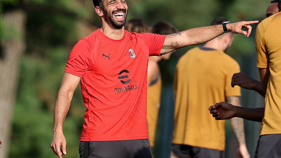 amorim smiling