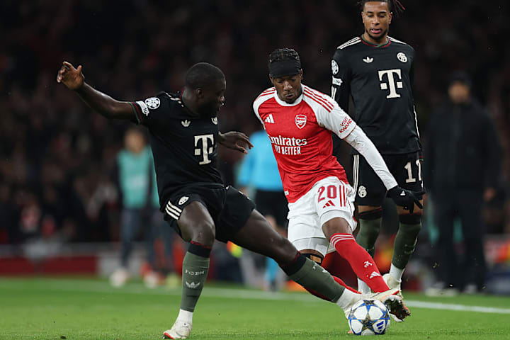  Dayot Upamecano hatte in dieser Situation Glück, nicht mit Gelb-Rot vom Platz zu fliegen