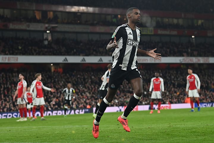 FBL-CAT-LCUP-ARSENAL-NEWCASTLE