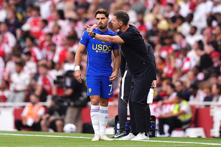Pedro Neto and Xabi Alonso