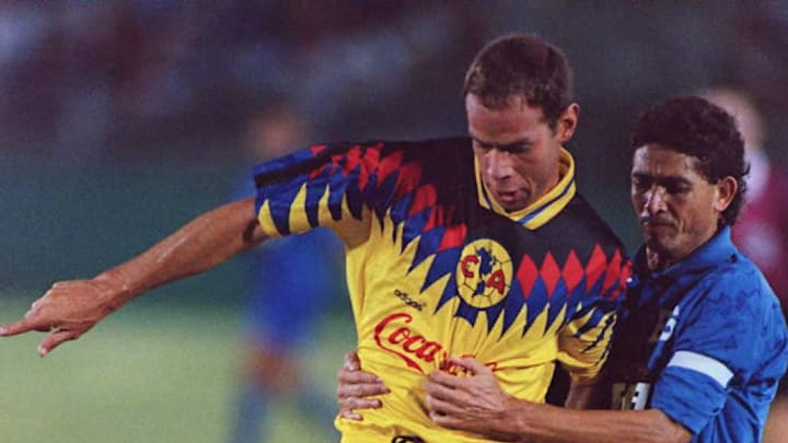 Luis Roberto Alvez of Mexico's Club America soccer
