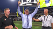 Purdue hoors Gary Danielson at halftime