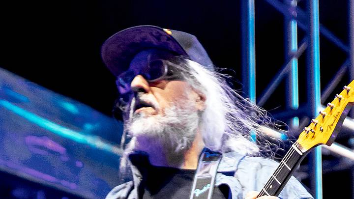 Dinosaur Jr. performs at Festival Hipnosis 2025