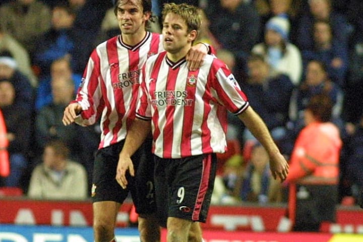 James Beattie of Southampton #9 celebrates his goal with Claus Lundekvam