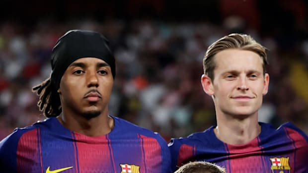 Jules Kounde (left) and Frenkie de Jong.