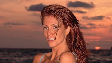 Angie Everhart was photographed by Walter Iooss Jr in Bermuda.