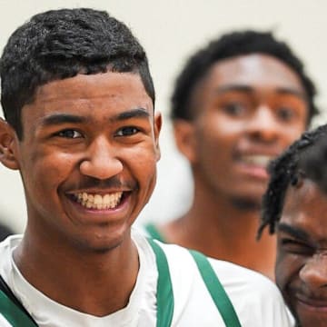 Inglewood junior guard Jason Crowe Jr. scored 55 points in a narrow victory over Alijah Arenas at the Classic at Damien.