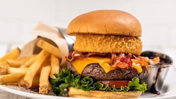 Hard Rock Cafe Legendary Burger