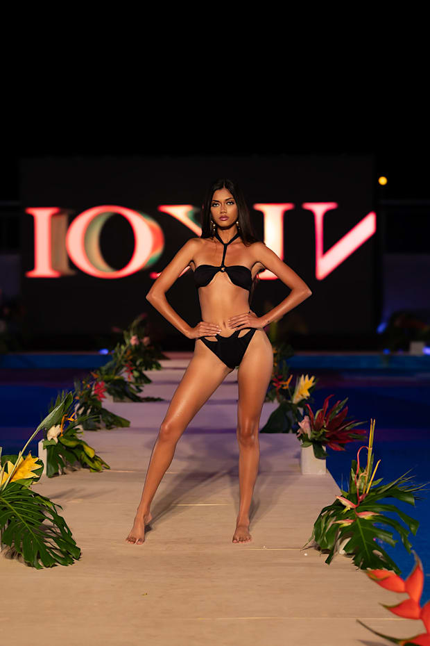 Nikoi at Hawai’i Swim Show