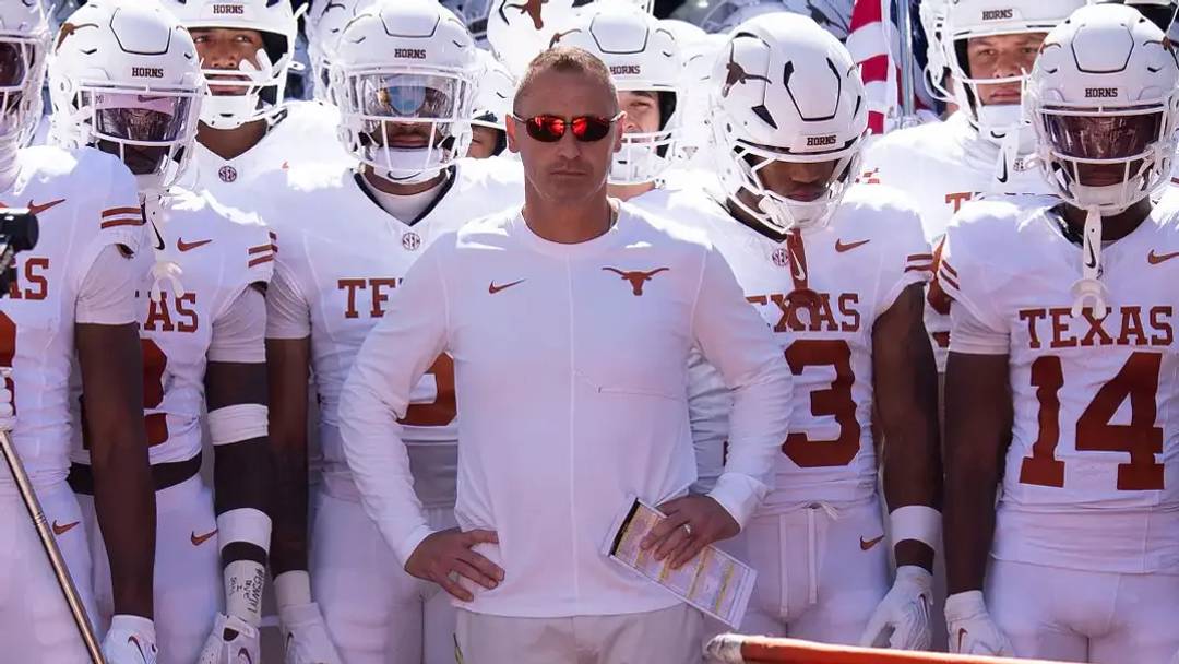 Texas Longhorns head coach Steve Sarkisian prepares to lead his team onto the field to start the college football game against Texas on Sept. 26, 2026, in Knoxville, Tennessee. 