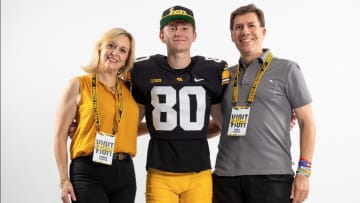 '25 K Scott Starzyk with his parents Laura and Mike Starzyk. (Photo: UI via Starzyk X Account) 