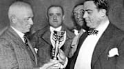 Le trophée de la Coupe du monde à l'époque.