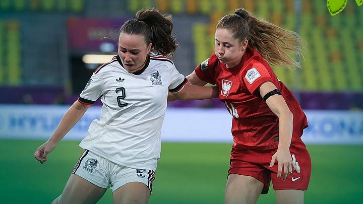 México no pudo mantener la ventaja y cayó ante Polonia. México no pudo mantener la ventaja y cayó ante Polonia.