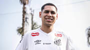 Caballero é o terceiro reforço do Santos neste meio de ano