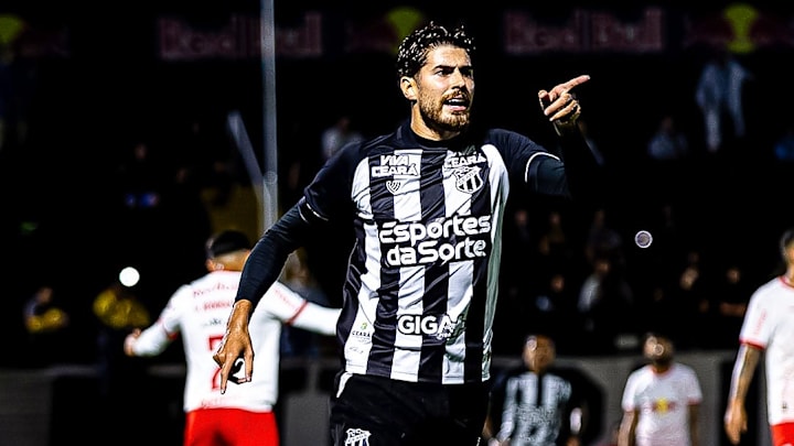 Pedro Raul, atacante do Ceará em 2025