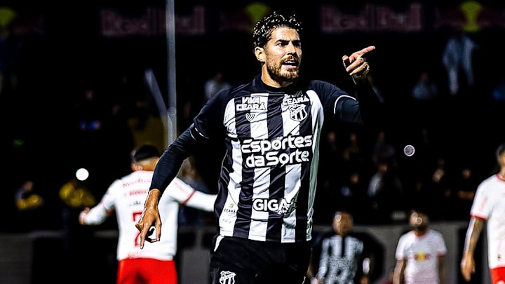 Pedro Raul, atacante do Ceará em 2025