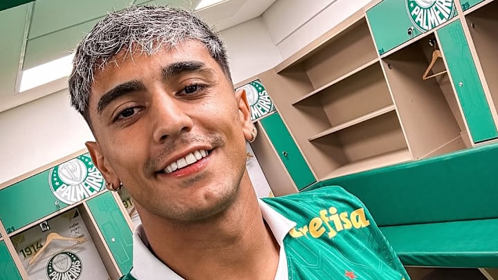 Facundo Torres foi anunciado pelo Palmeiras