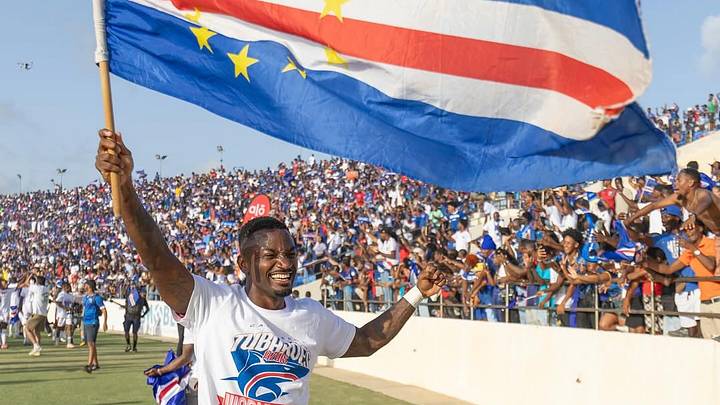 Stopira celebra la clasificación de Cabo Verde al Mundial 2026. "El día más feliz de mi vida", dijo. Stopira celebra la clasificación de Cabo Verde al Mundial 2026. "El día más feliz de mi vida", dijo.