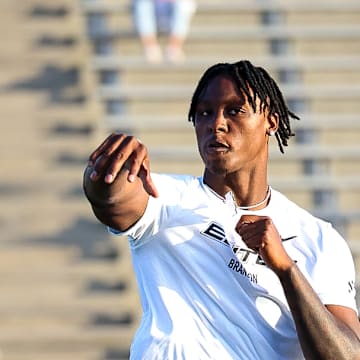 Tennessee Volunteers quarterback commit Faizon Brandon competes in the 2025 Elite 11 event.