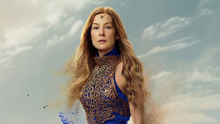 Rosamund Pike (Moiraine Damodred) in The Wheel of Time season 3.
