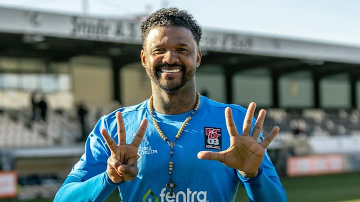 Ex-Flamengo e Corinthians, Felipe fez história em Luxemburgo Ex-Flamengo e Corinthians, Felipe fez história em Luxemburgo