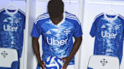 Como's new home kit is stunning.