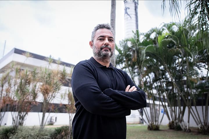 Alexandre Mattos foi apresentado como novo diretor do Santos