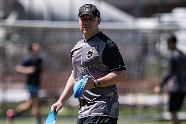 Rogério Corrêa, técnico do Volta Redonda