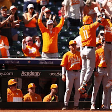 Tennessee Baseball celebrates another home run 