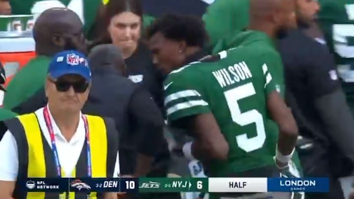The Jets decided to just let the clock run out at the end of the first half Sunday against the Broncos. 