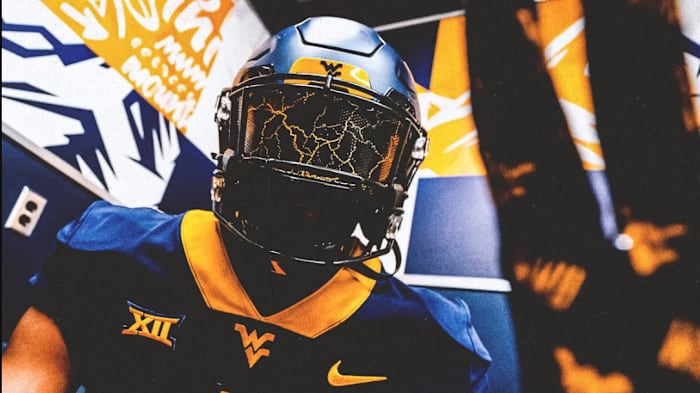 WR Jalil Hall Reveals Top Five + Decision Date