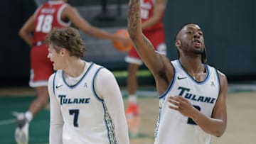 Tulane Green Wave forward Greg Glenn III (2) reacts after a play against the Florida Atlantic Owls during the second half of a men's NCAA basketball game in New Orleans, Wednesday, January 15, 2025.