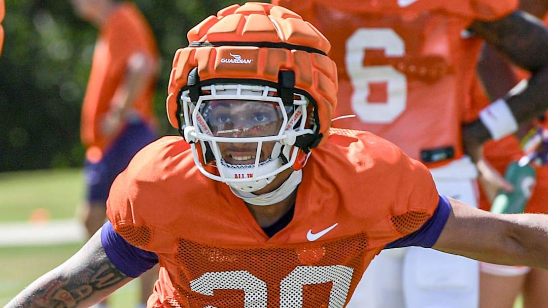 Clemson corner back Avieon Terrell