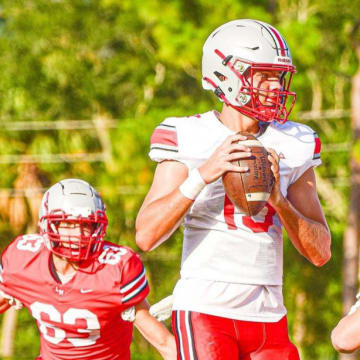 Notre Dame commit Noah Grubbs (#13) has been nominated as the High School on SI Florida Class 7A Preseason Player of the Year