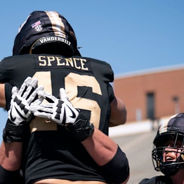 Spence knows he has to be unselfish to make an impact in 2025.