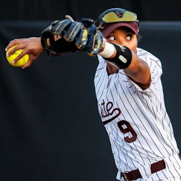 LSU Transfer Pitcher Commits to Mississippi State Softball