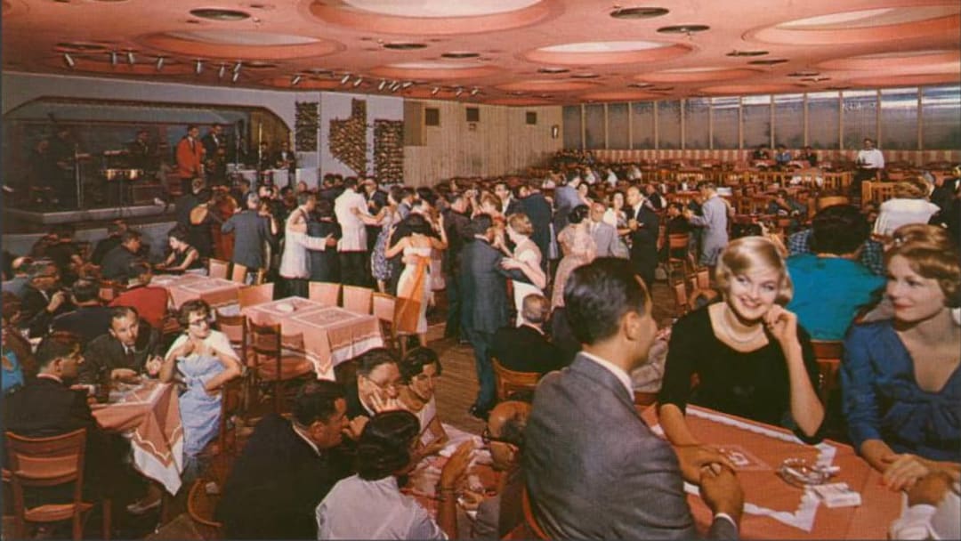 A glimpse inside an actual Borscht Belt resort. A glimpse inside an actual Borscht Belt resort.