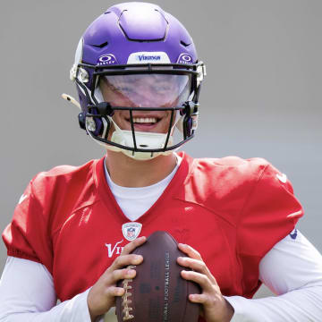 J.J. McCarthy during a summer offseason practice with the Vikings. 
