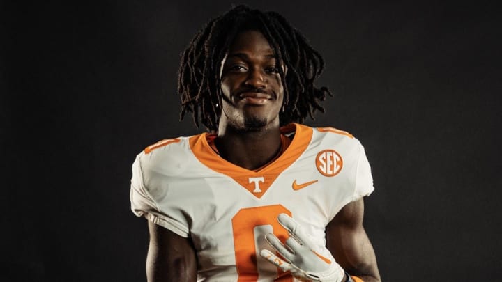 2025 4-star S Lagonza Hayward during his official visit to Tennessee. (Photo courtesy of Lagonza Hayward)