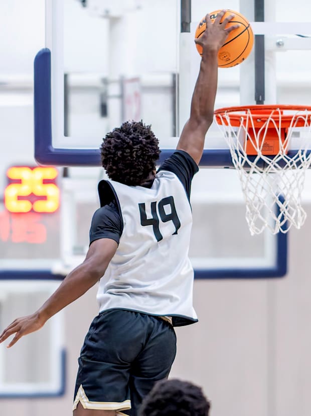 Carlton Perrilliat also added 11 rebounds in limited minutes. 