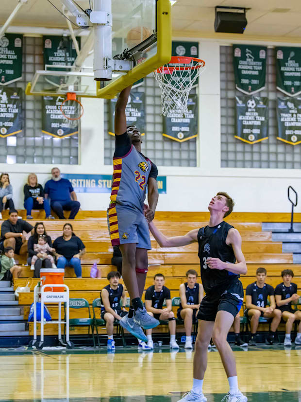 High school boys basketball brentwood california