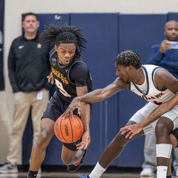 Waverly defeated Holt on Tuesday night with a final score of 81-77.