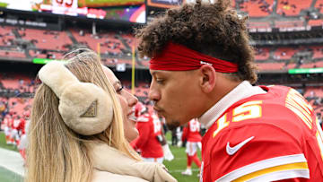 Brittany Mahomes and Patrick Mahomes at Huntington Bank Field