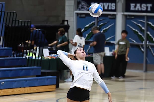girls volleyball photo