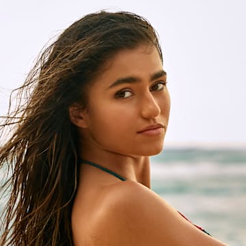 Rayna Vallandingham was photographed by Yu Tsai in Jamaica. 