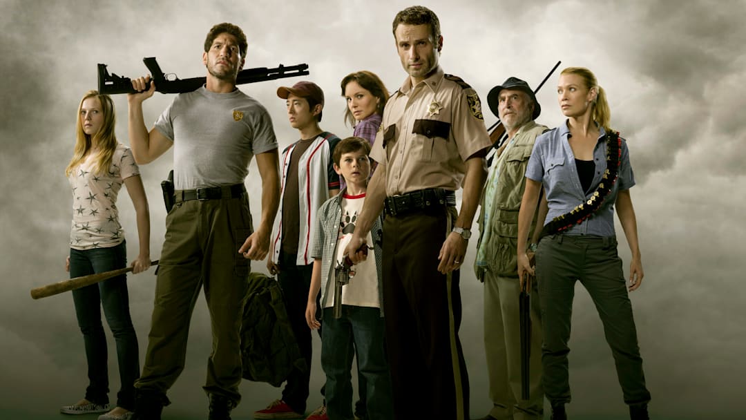Amy (Emma Bell), Shane Walsh (Jon Bernthal), Glenn (Steven Yeun), Carl Grimes (Chandler Riggs), Lori Grimes (Sarah Wayne Callies), Rick Grimes (Andrew Lincoln), Dale (Jeffrey DeMunn), and Andrea (Laurie Holden) - The Walking Dead Season 1 