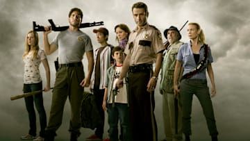 Amy (Emma Bell), Shane Walsh (Jon Bernthal), Glenn (Steven Yeun), Carl Grimes (Chandler Riggs), Lori Grimes (Sarah Wayne Callies), Rick Grimes (Andrew Lincoln), Dale (Jeffrey DeMunn), and Andrea (Laurie Holden) - The Walking Dead Season 1 