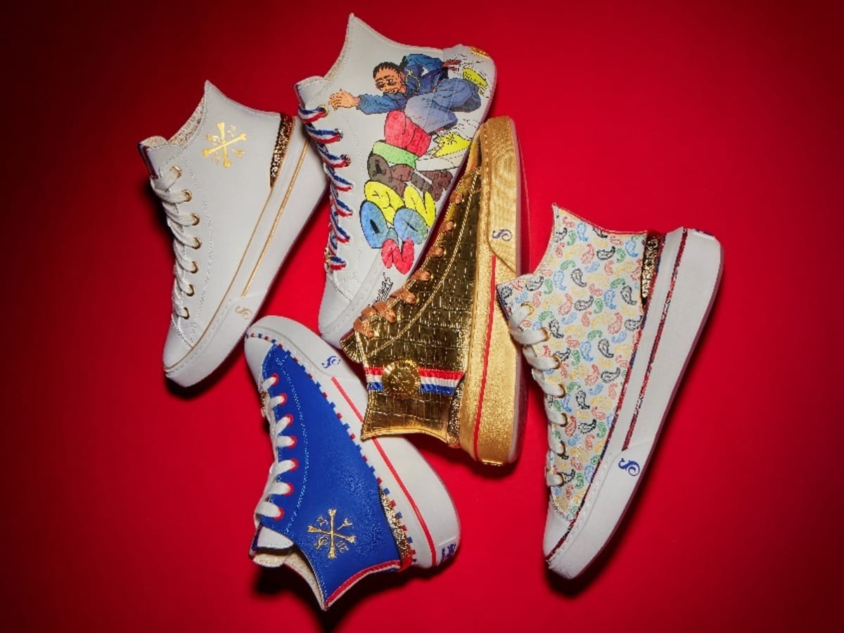 Snoop dogg cleats gold sales