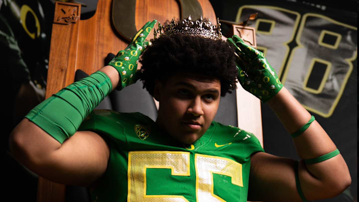 Mater Dei offensive tackle Kodi Greene on a visit to Oregon Mater Dei offensive tackle Kodi Greene on a visit to Oregon