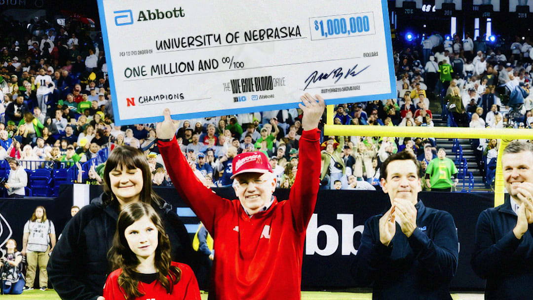 University of Nebraska President Dr. Jeffrey Gold accepts the $1,000,000 award for winning the Abbott/BIg Ten Blood Drive competition.